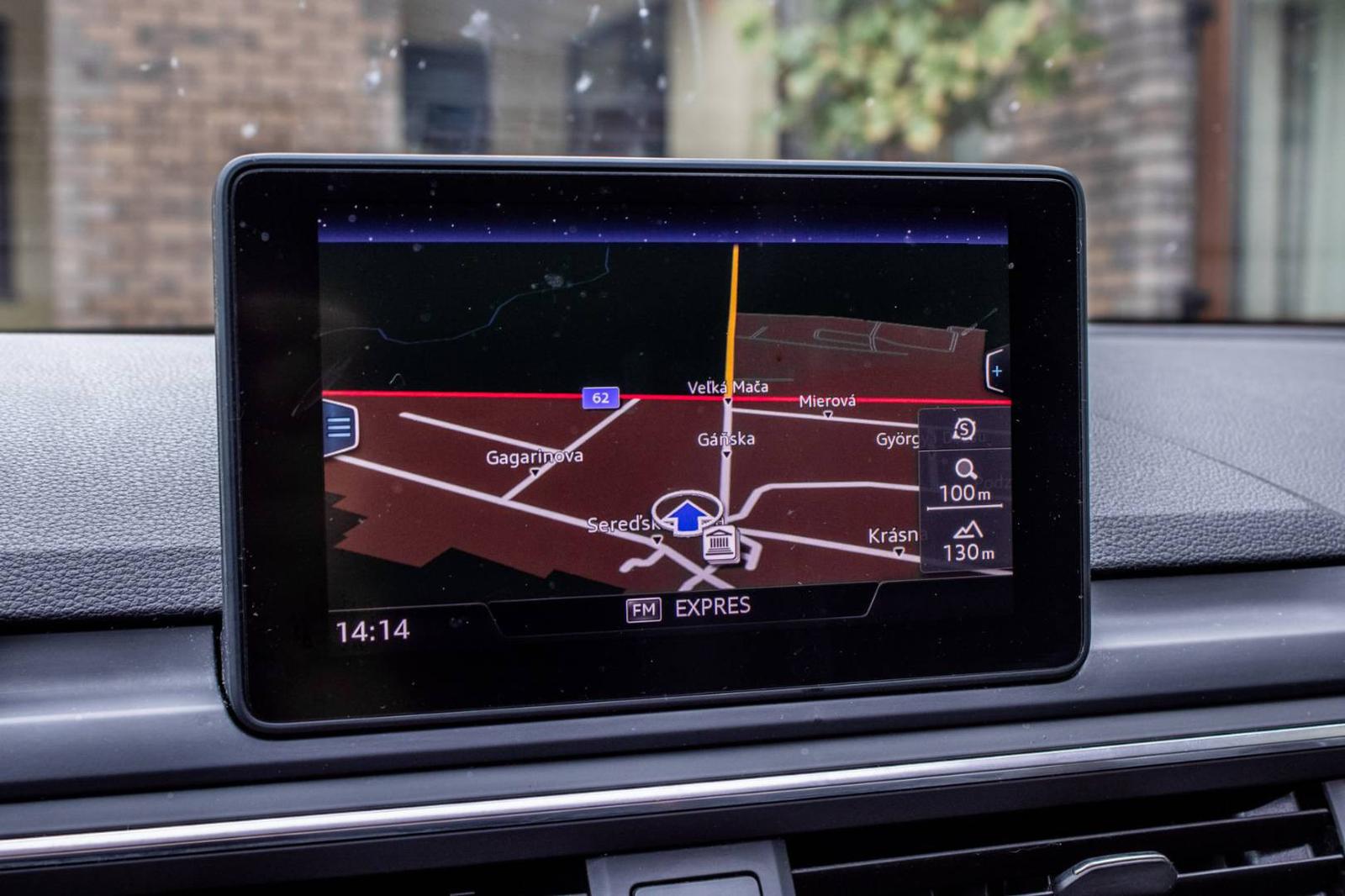 Audi A4 Avant 2.0 TDI S tronic / AJ NA SPLÁTKY