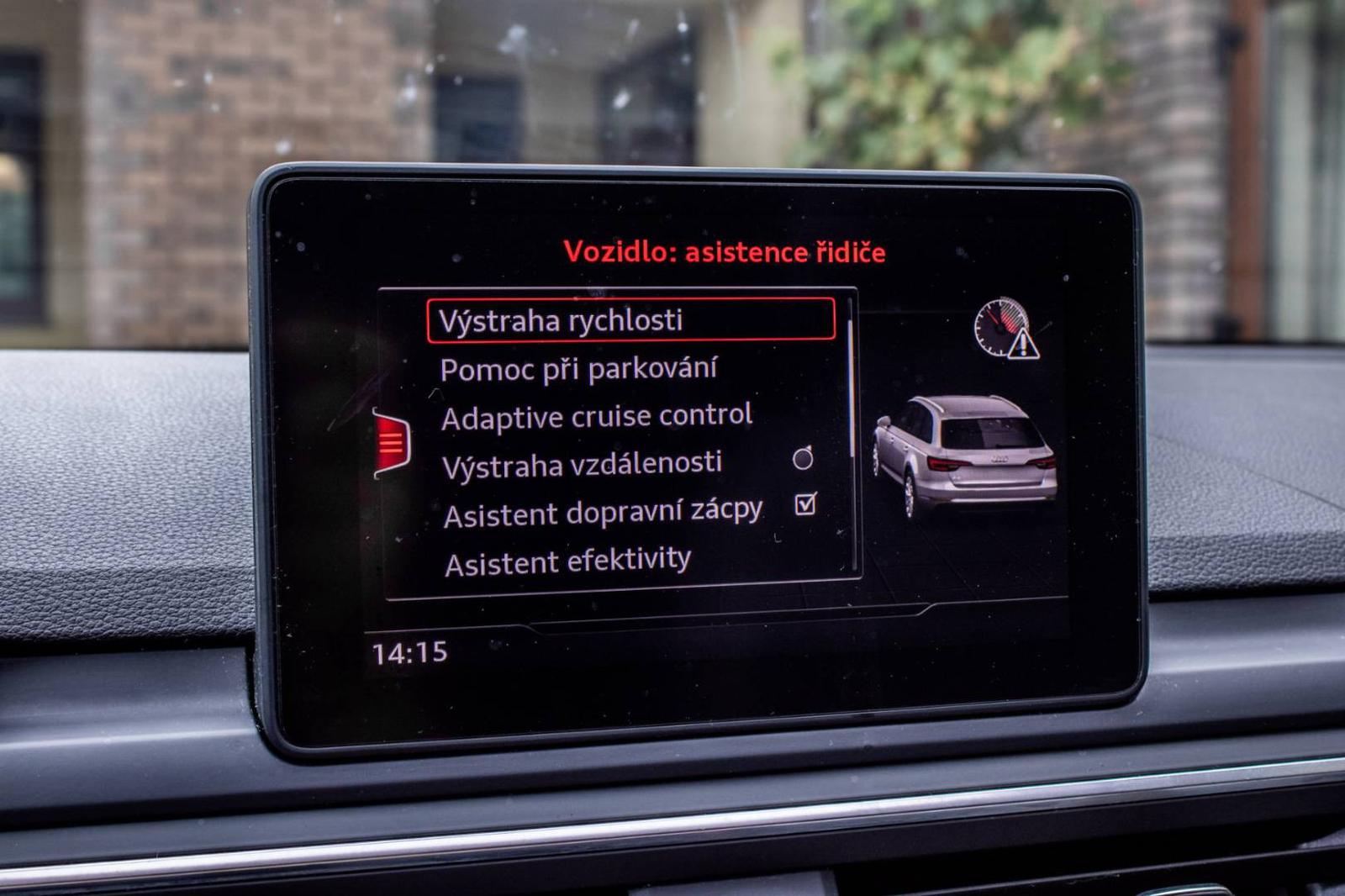 Audi A4 Avant 2.0 TDI S tronic / AJ NA SPLÁTKY