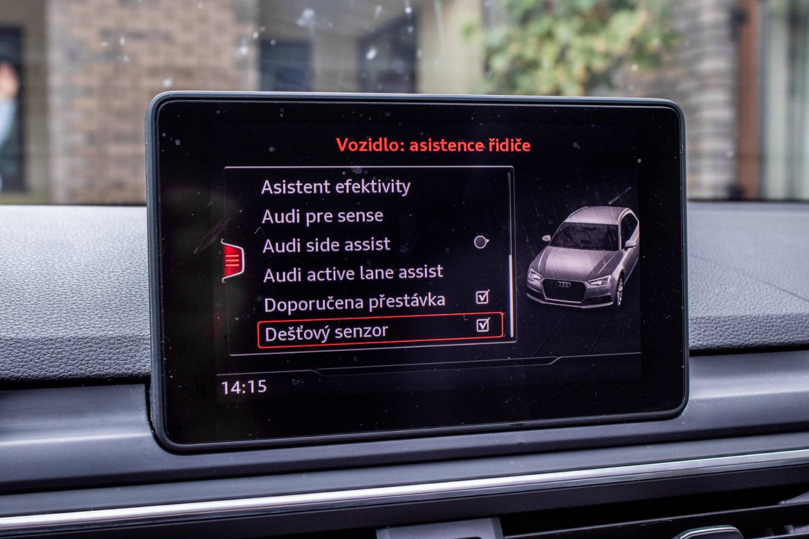 Audi A4 Avant 2.0 TDI S tronic / AJ NA SPLÁTKY