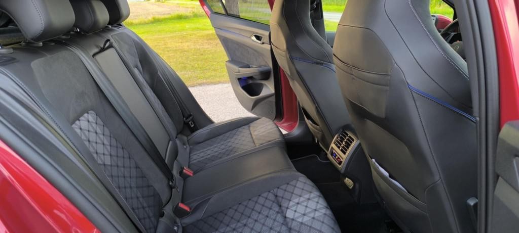 Volkswagen Golf Variant 1.5 TSI ACT 150k R-Line