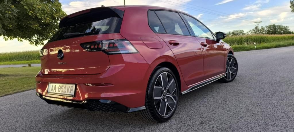 Volkswagen Golf Variant 1.5 TSI ACT 150k R-Line