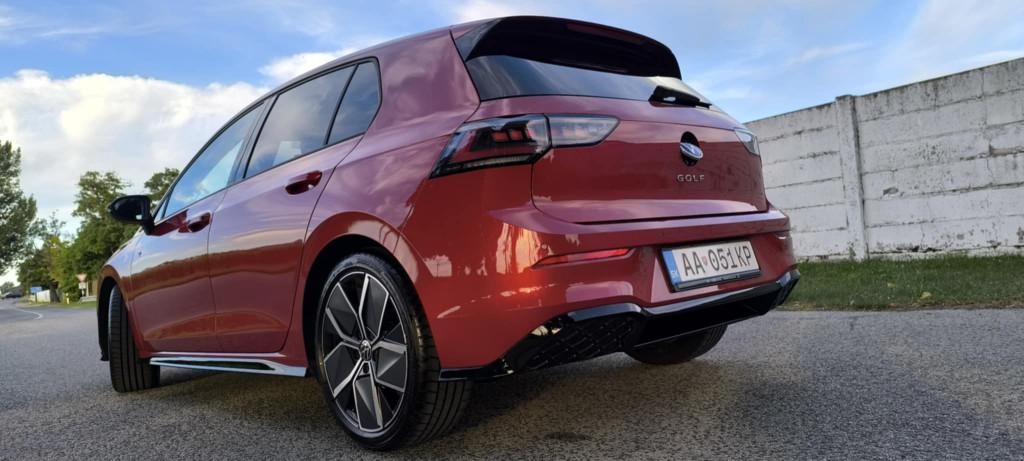 Volkswagen Golf Variant 1.5 TSI ACT 150k R-Line