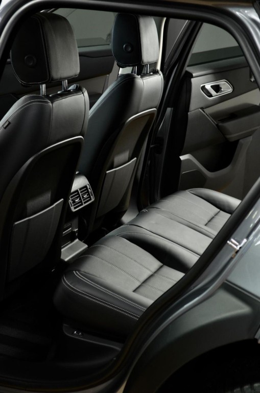 Land Rover Range Rover Velar 240k ZARUKA 1/2026