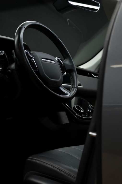 Land Rover Range Rover Velar 240k ZARUKA 1/2026