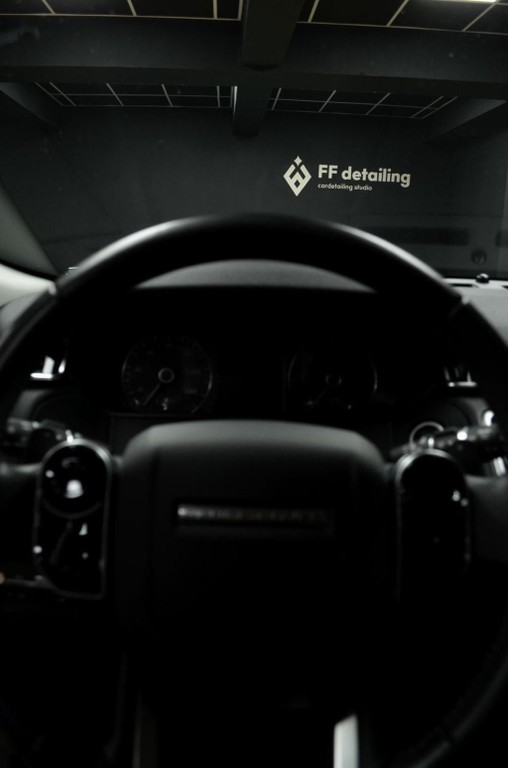 Land Rover Range Rover Velar 240k ZARUKA 1/2026