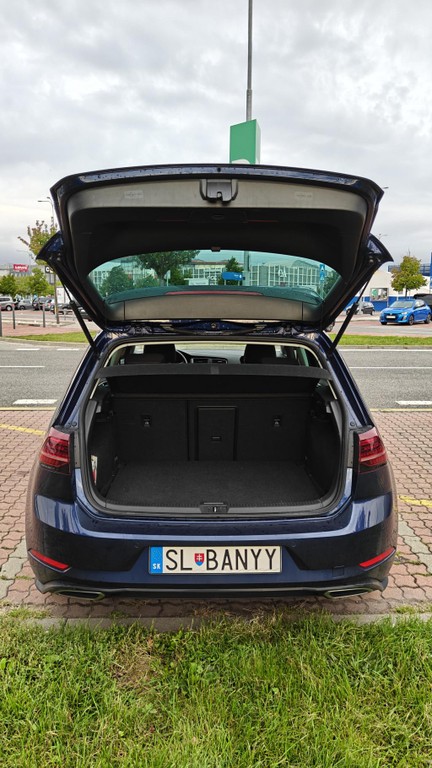 Volkswagen Golf 1.5 TSI OPF ACT 150k R-Line Highline
