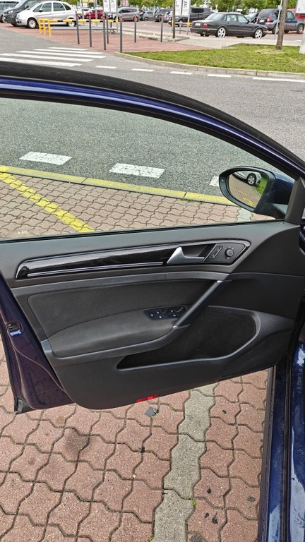 Volkswagen Golf 1.5 TSI OPF ACT 150k R-Line Highline