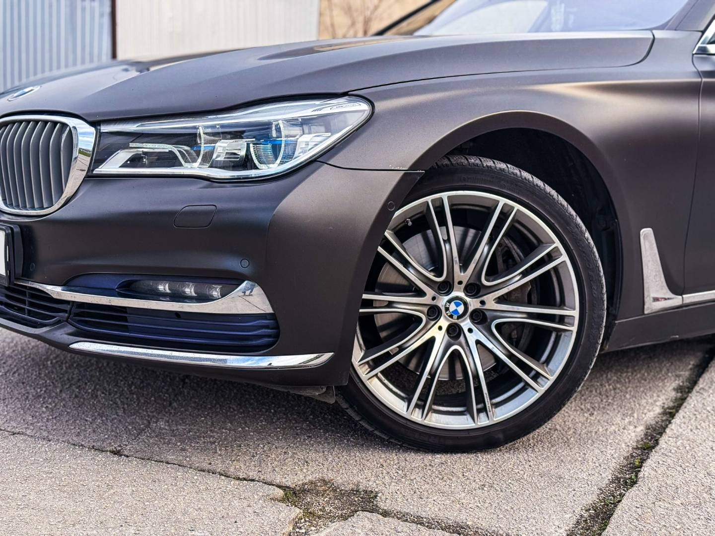 BMW Rad 7 750Li xDrive A/T