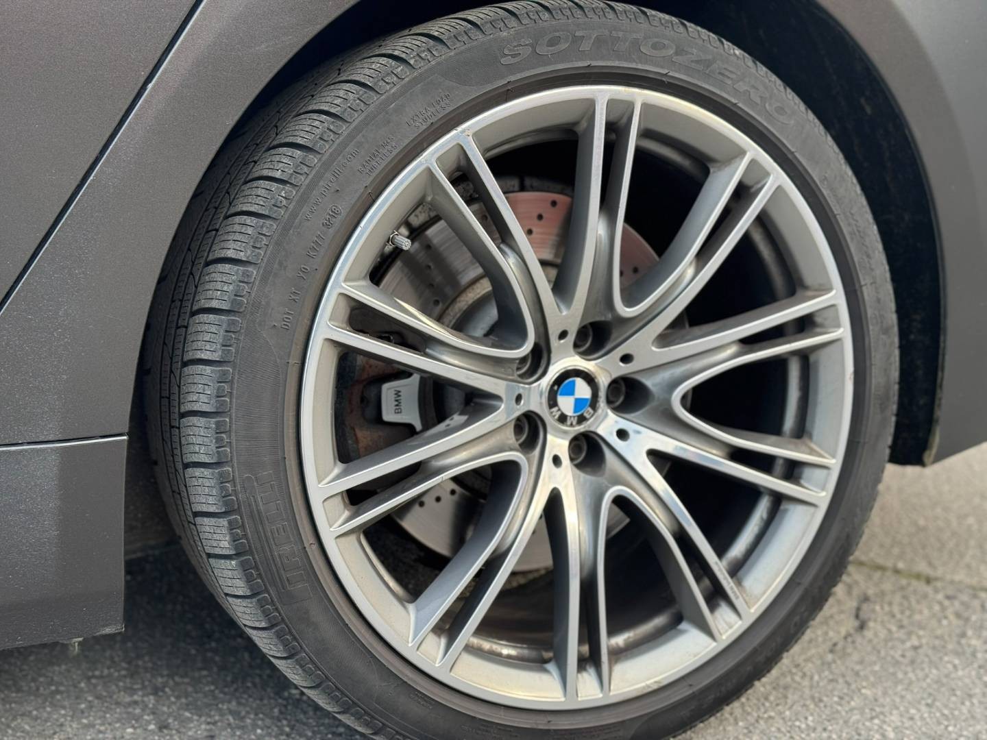 BMW Rad 7 750Li xDrive A/T
