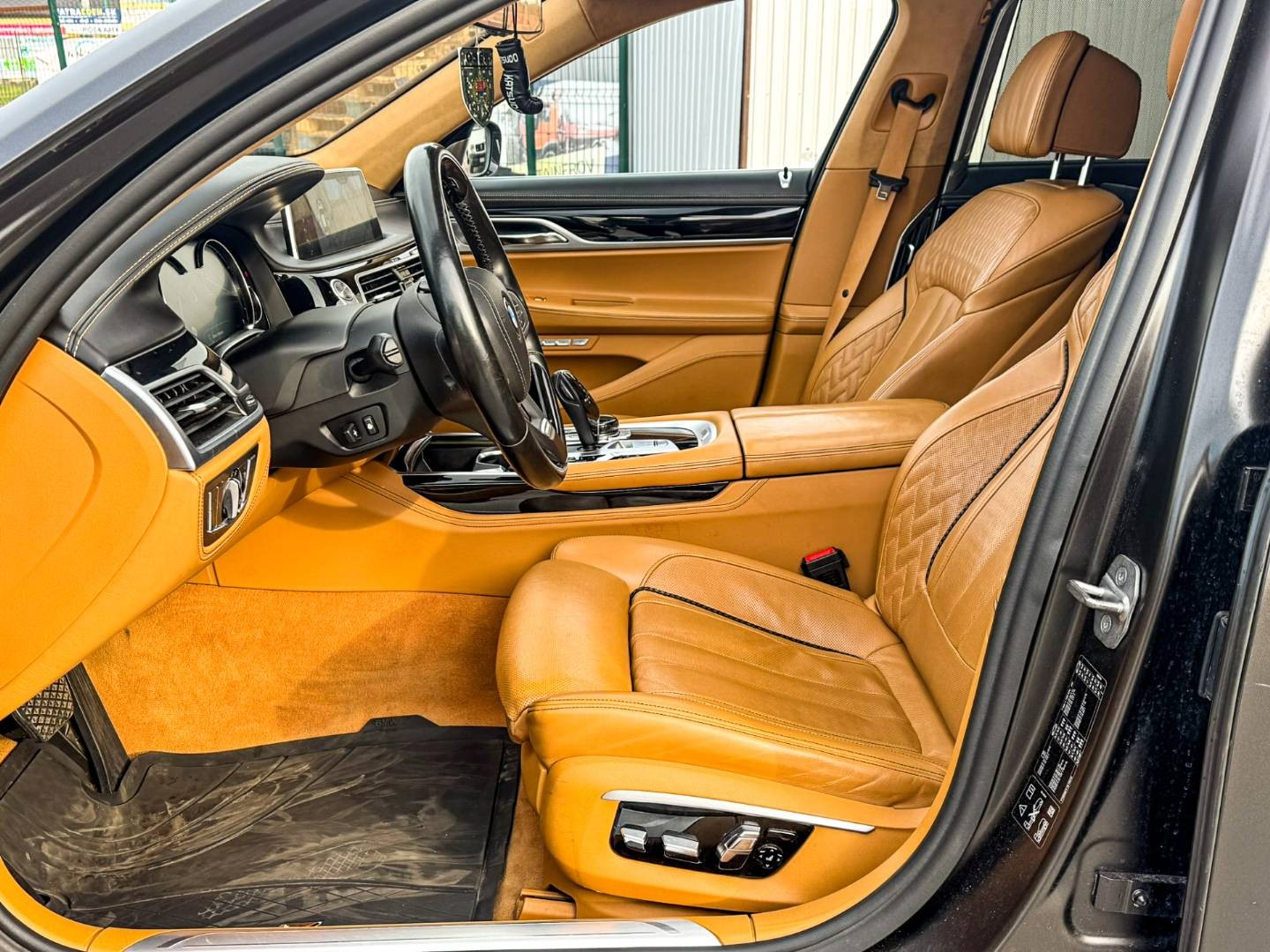 BMW Rad 7 750Li xDrive A/T