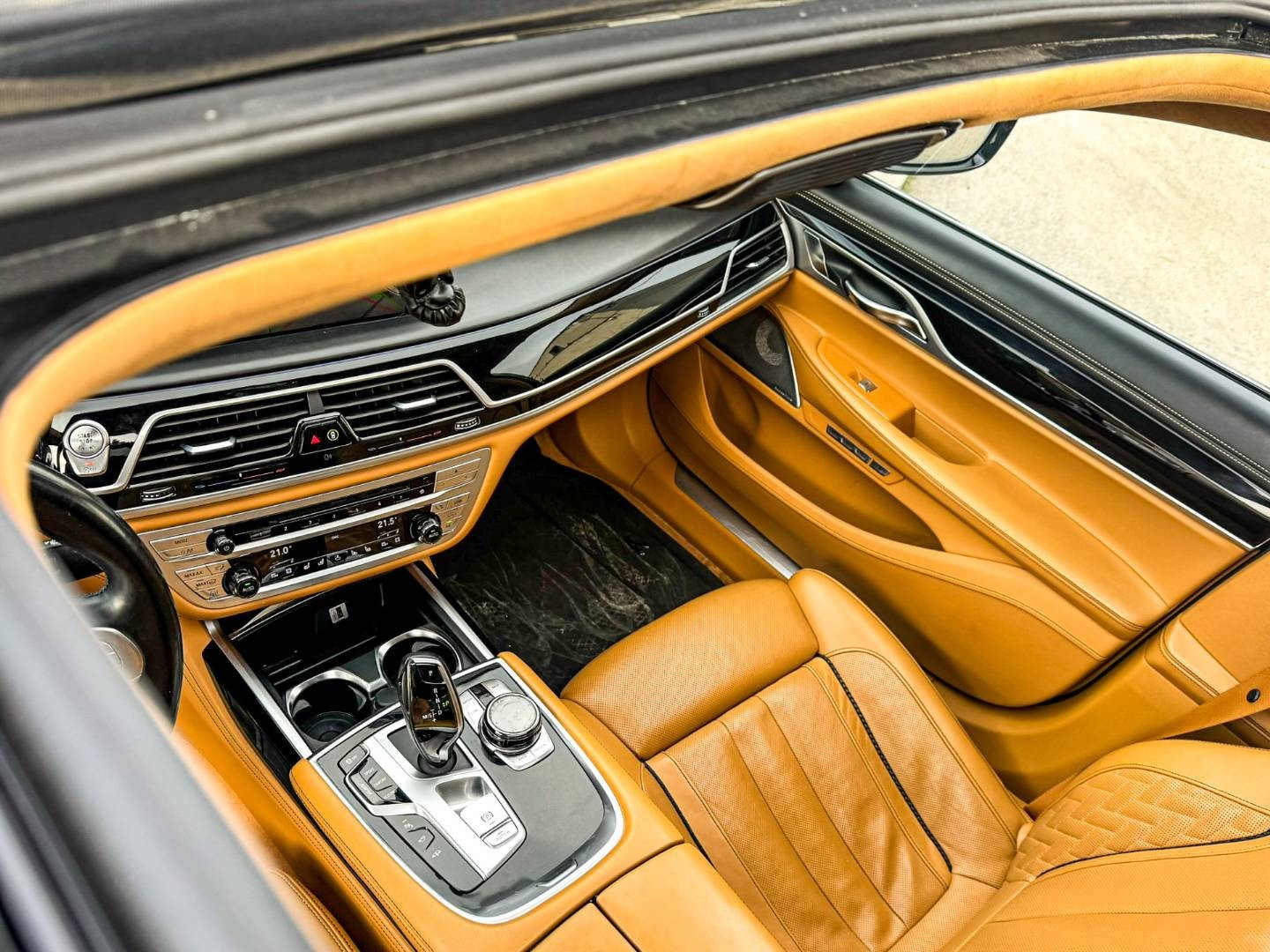 BMW Rad 7 750Li xDrive A/T