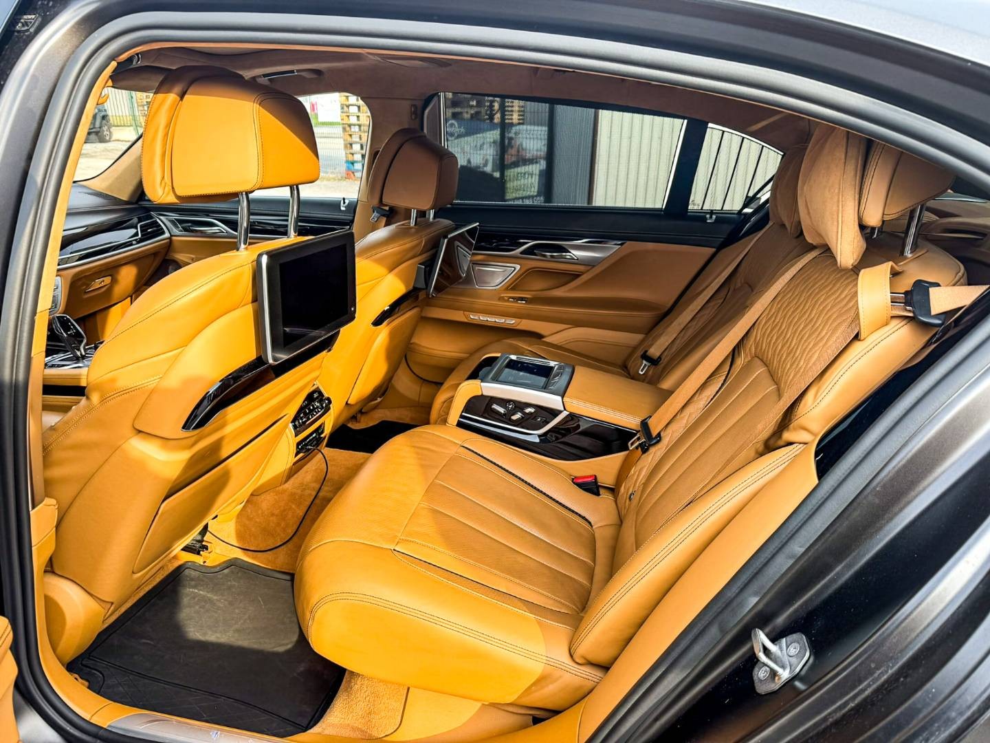 BMW Rad 7 750Li xDrive A/T