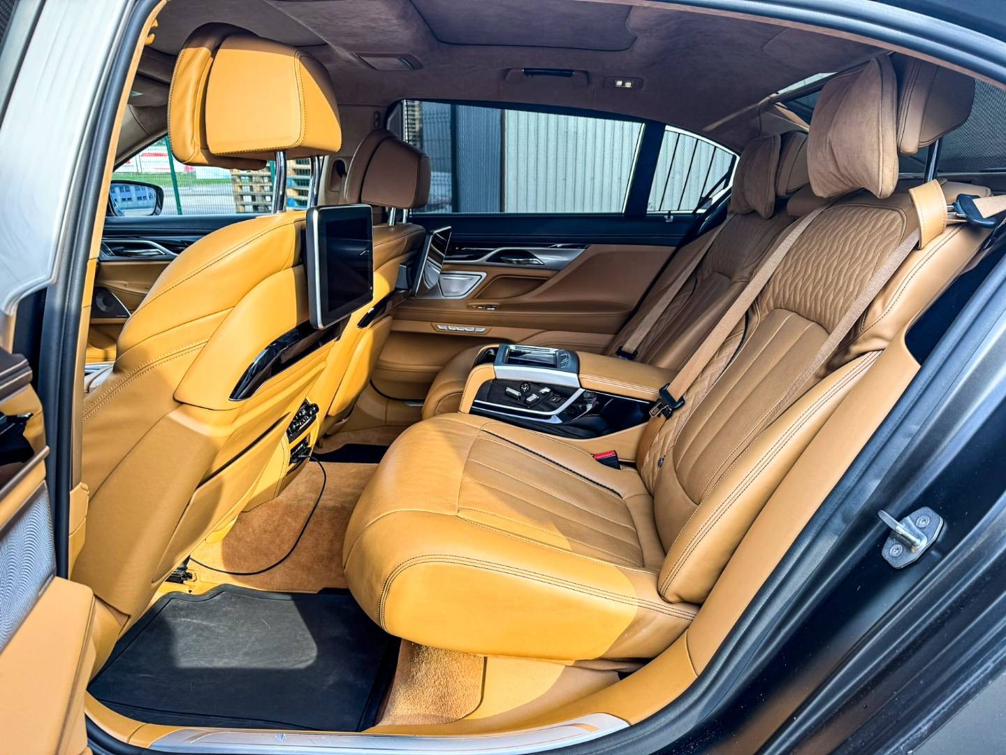 BMW Rad 7 750Li xDrive A/T