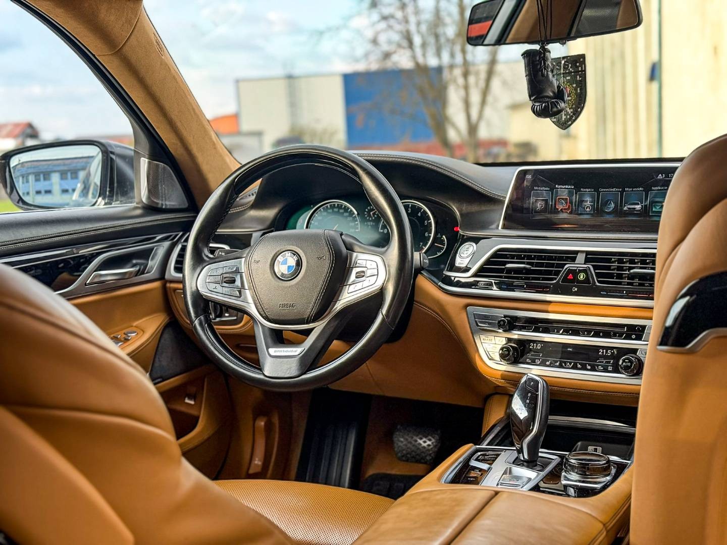 BMW Rad 7 750Li xDrive A/T