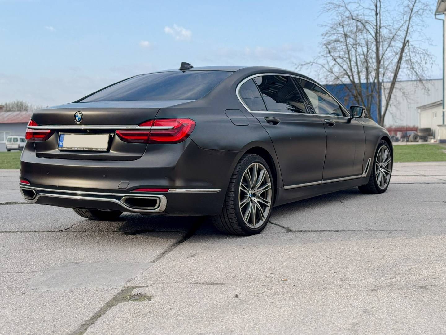 BMW Rad 7 750Li xDrive A/T