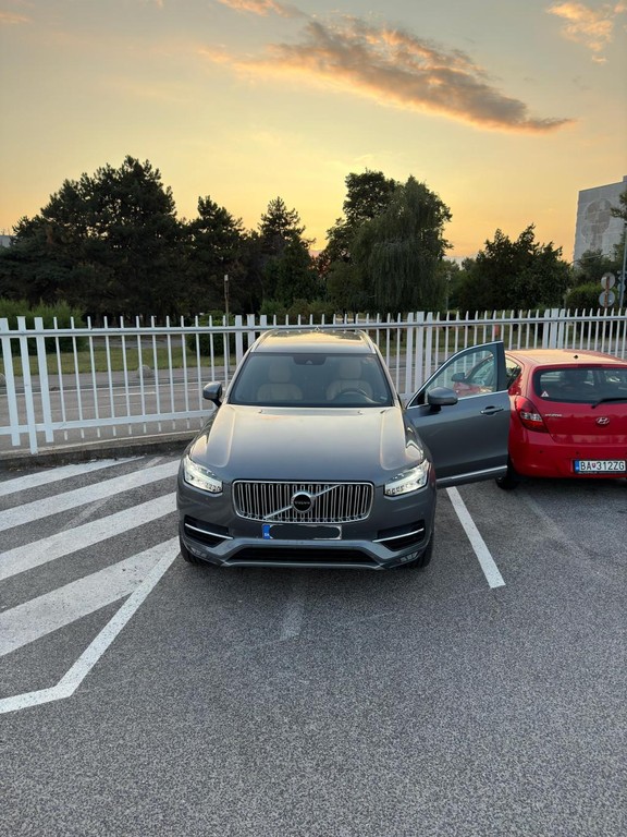 Volvo XC90 D5 235k Drive-E Inscription AWD A/T