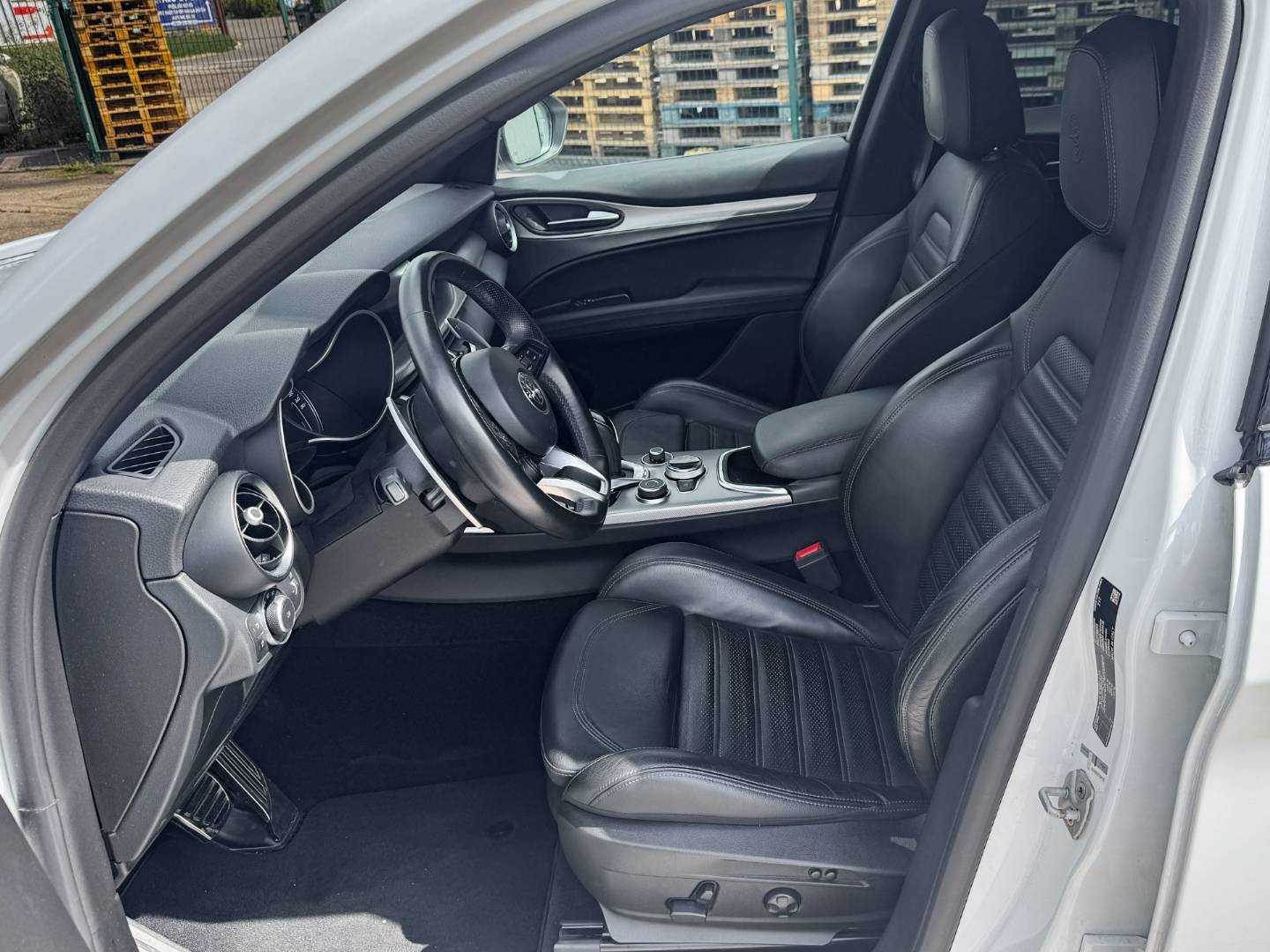 Alfa Romeo Stelvio 2.0 GME 280k Veloce AWD A/T