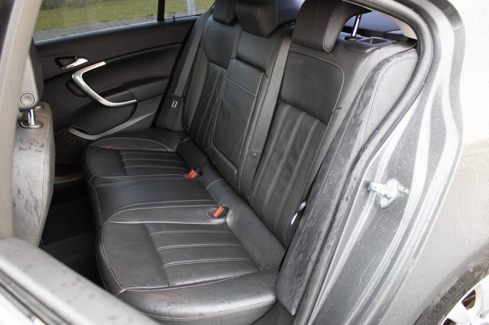 Opel Insignia 118kW (2011)