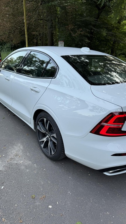 Volvo S60 T4 2.0 190k R-Design Geartronic