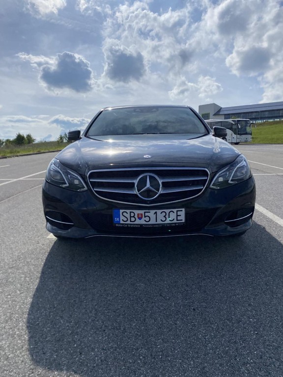 Mercedes E trieda 400 E 4matic