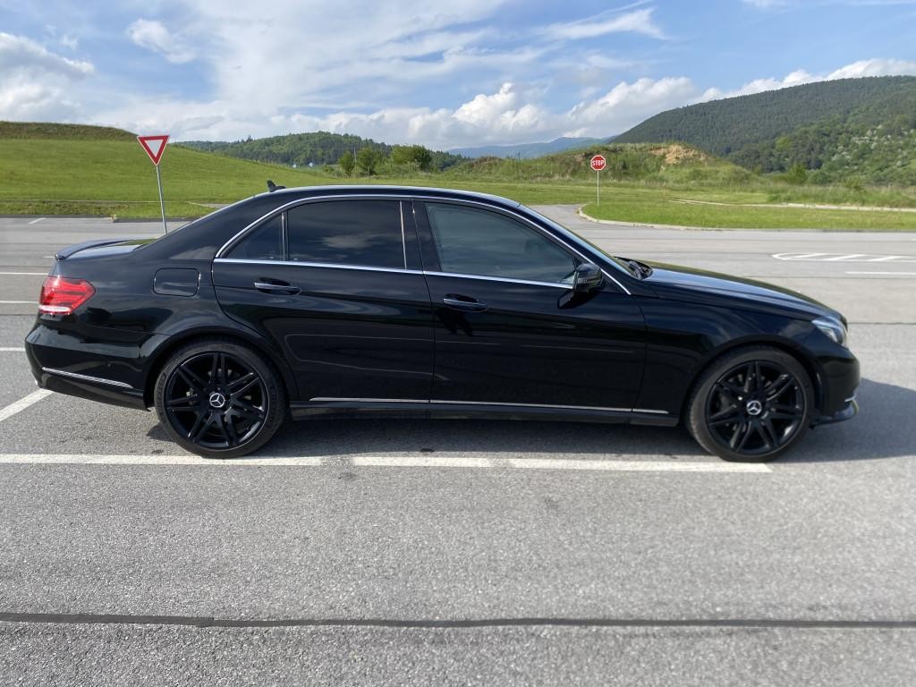 Mercedes E trieda 400 E 4matic