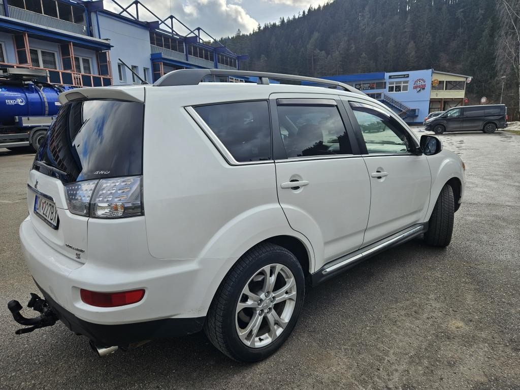 Mitsubishi Outlander SUV/Off-road 130kw Manuál