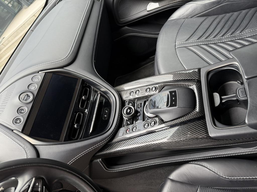 Aston Martin DBX Hatchback 520kw Automat