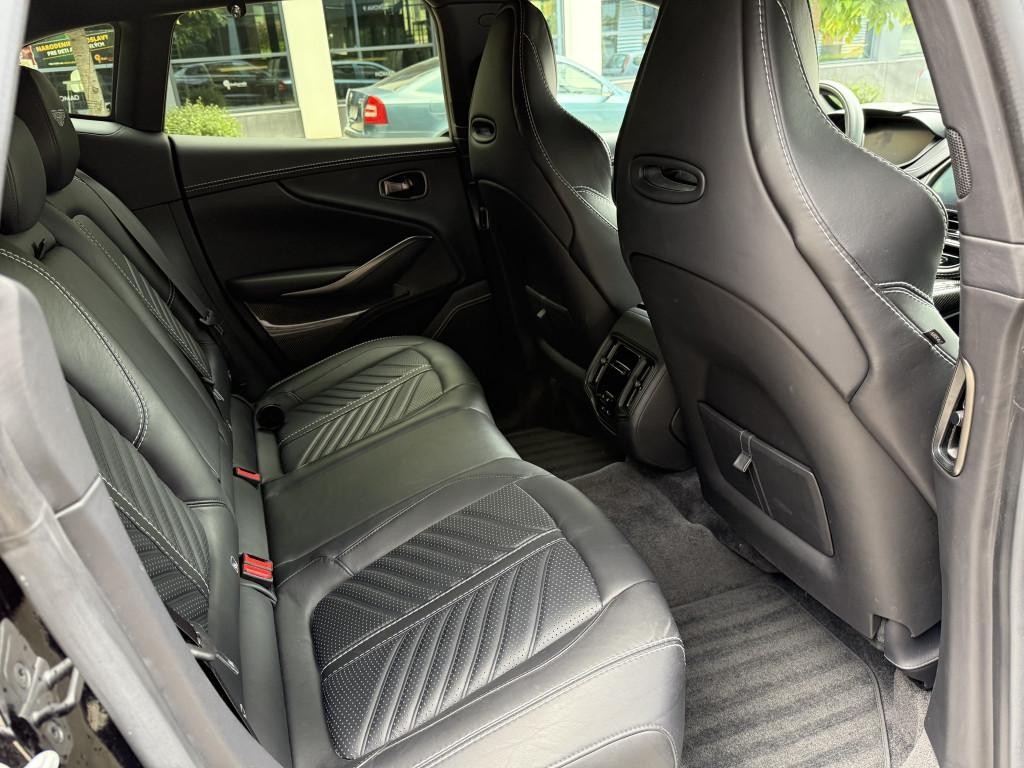Aston Martin DBX Hatchback 520kw Automat