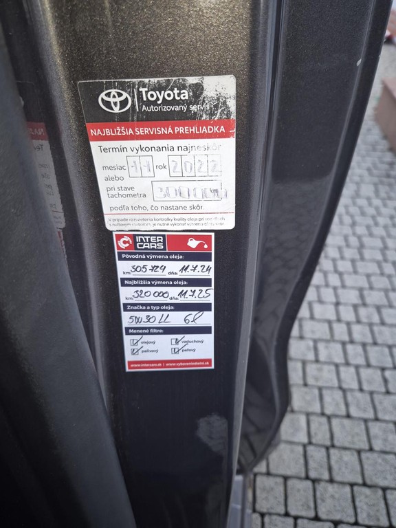 Toyota Proace 2.0 D. 110 KW. 9 miest