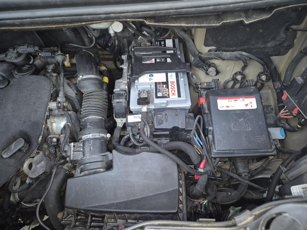 Toyota Proace 2.0 D. 110 KW. 9 miest