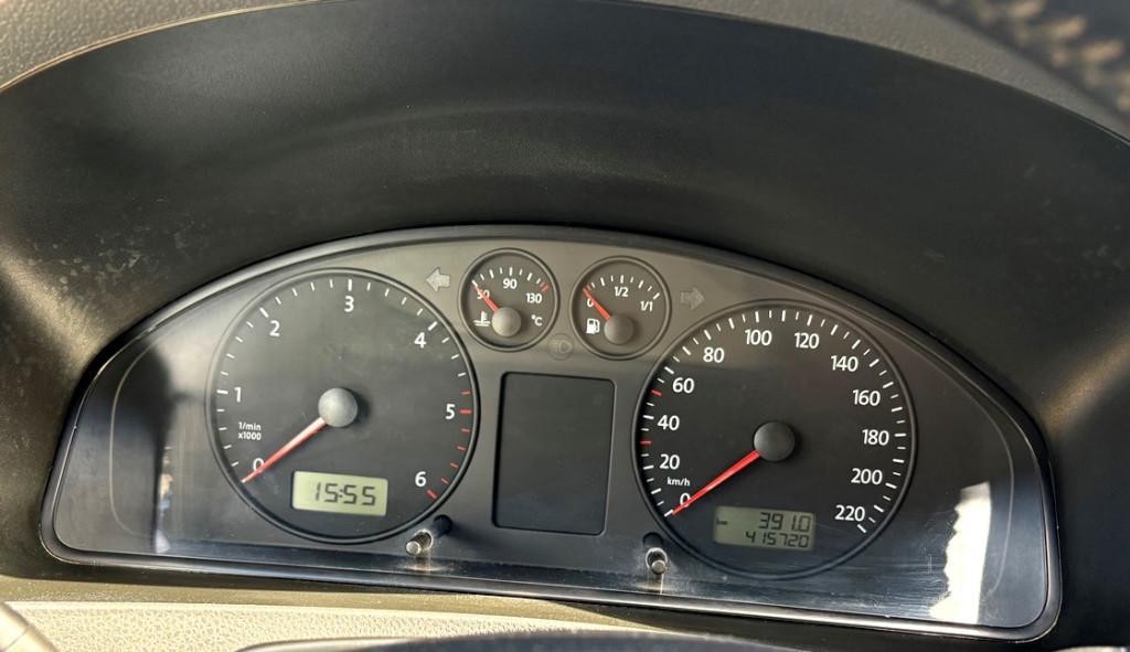 Volkswagen T5 Caravelle 2.5 TDi M6