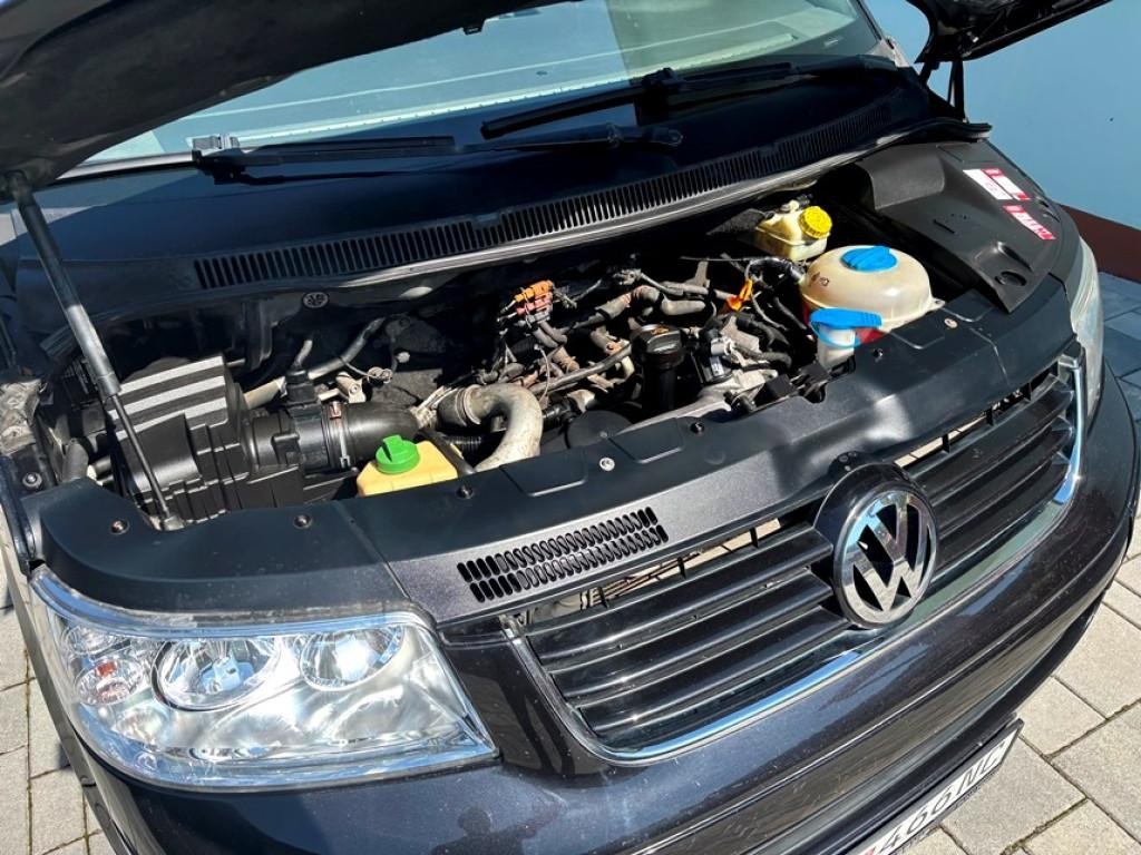 Volkswagen T5 Caravelle 2.5 TDi M6