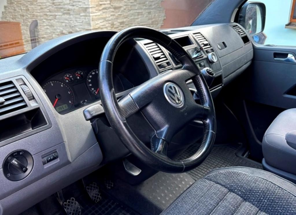 Volkswagen T5 Caravelle 2.5 TDi M6