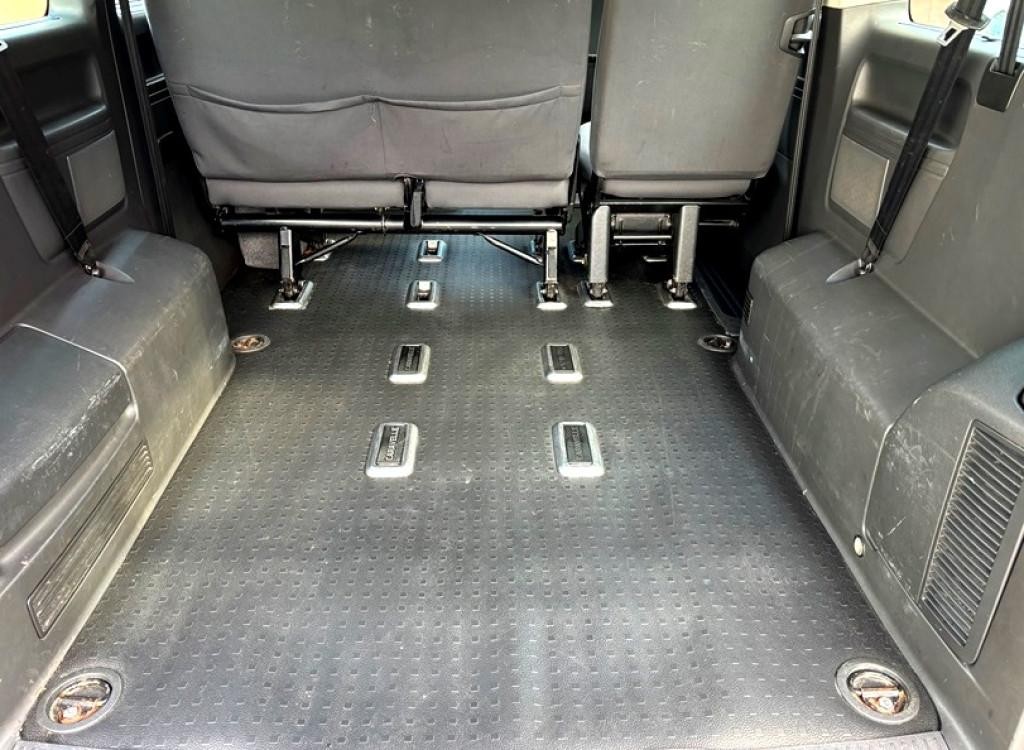 Volkswagen T5 Caravelle 2.5 TDi M6