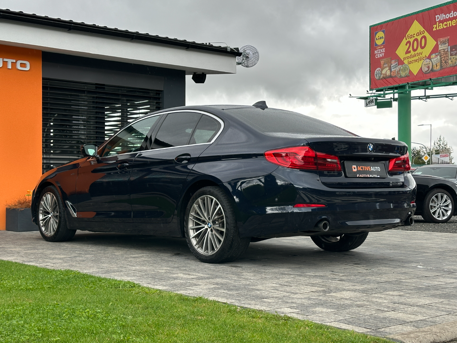 BMW rad 5 530d xDrive A/T