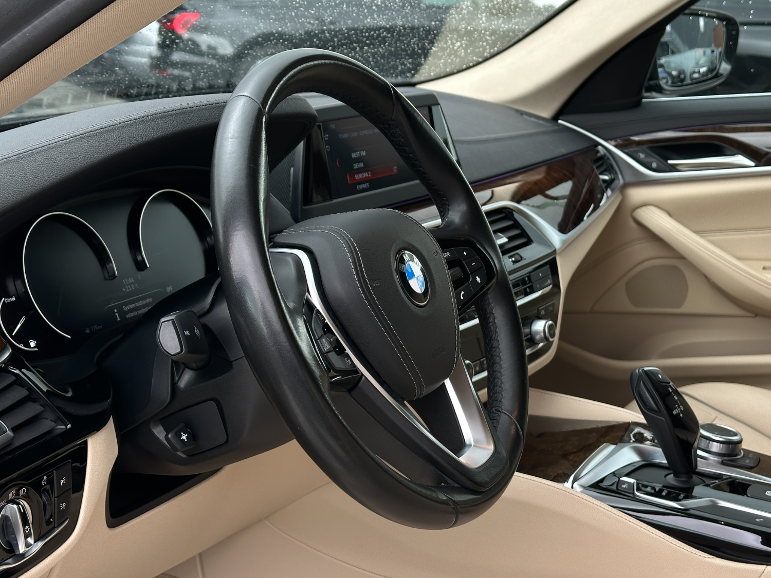 BMW rad 5 530d xDrive A/T