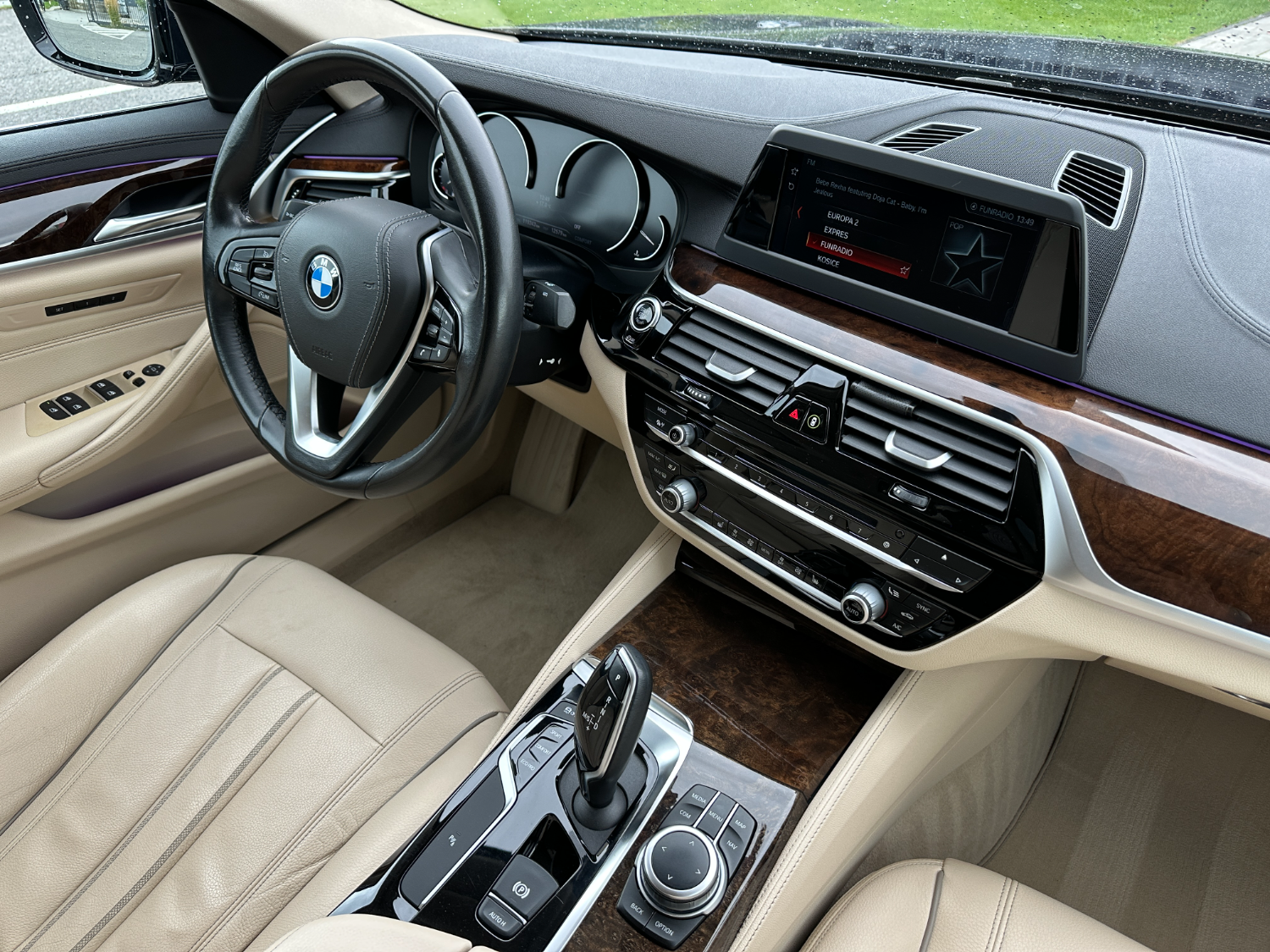 BMW rad 5 530d xDrive A/T