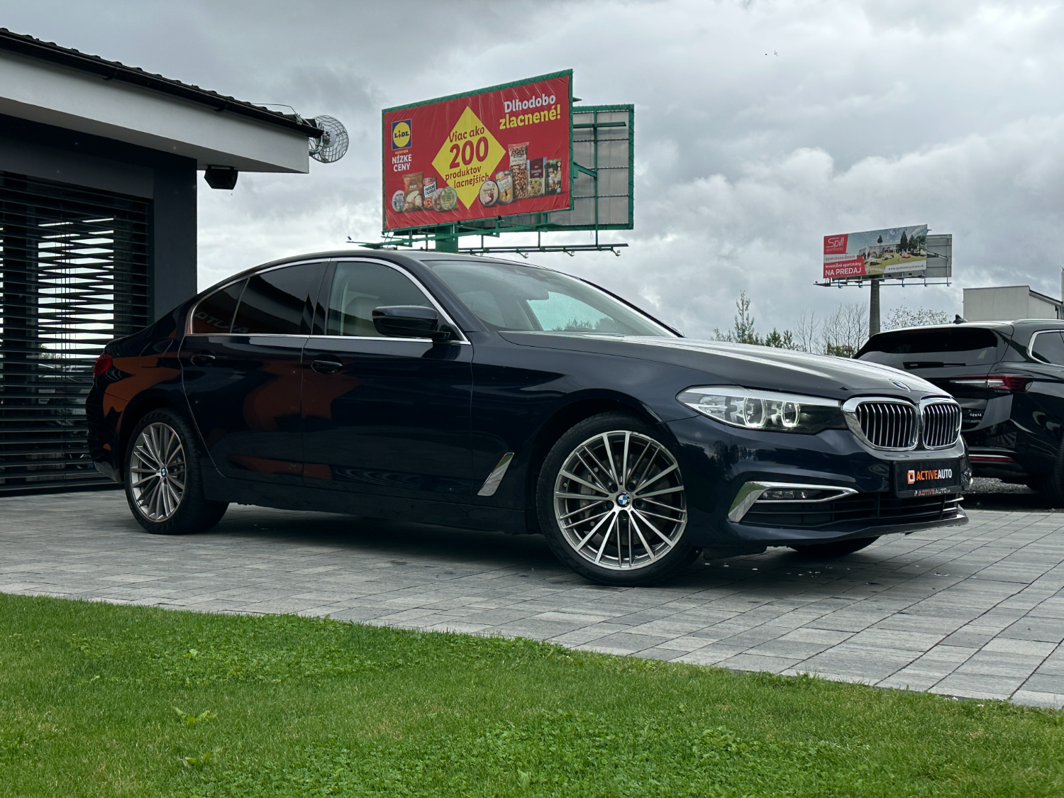 BMW rad 5 530d xDrive A/T