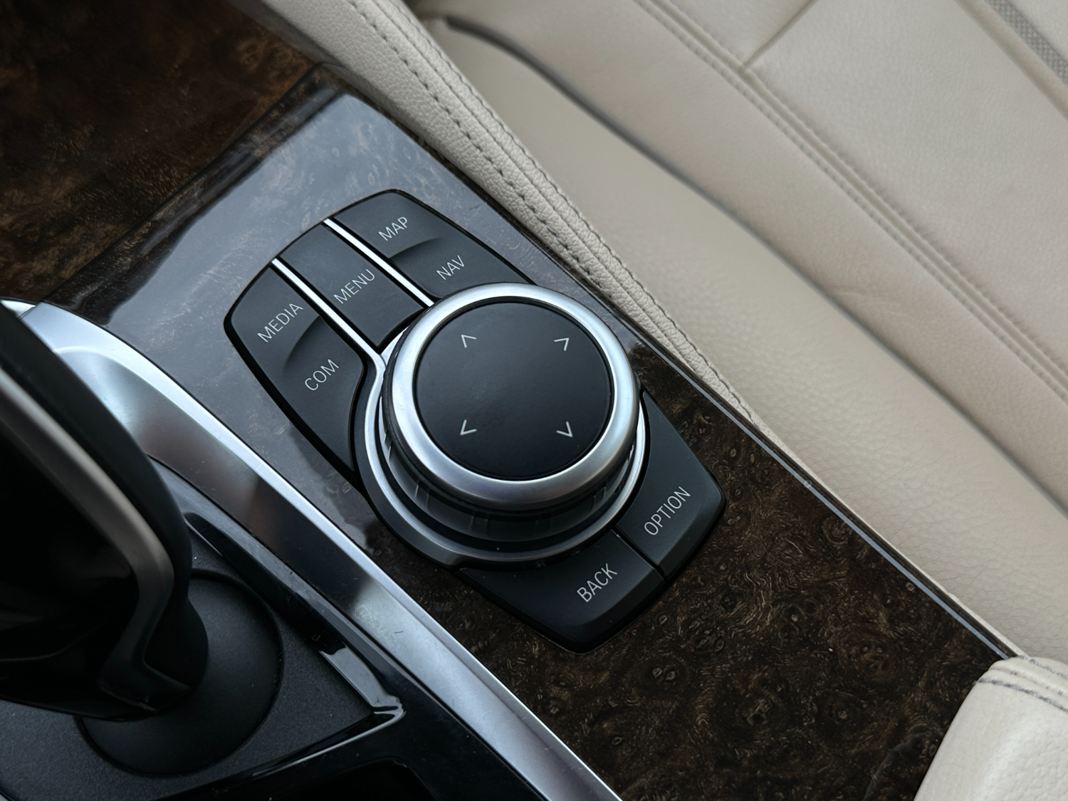 BMW rad 5 530d xDrive A/T