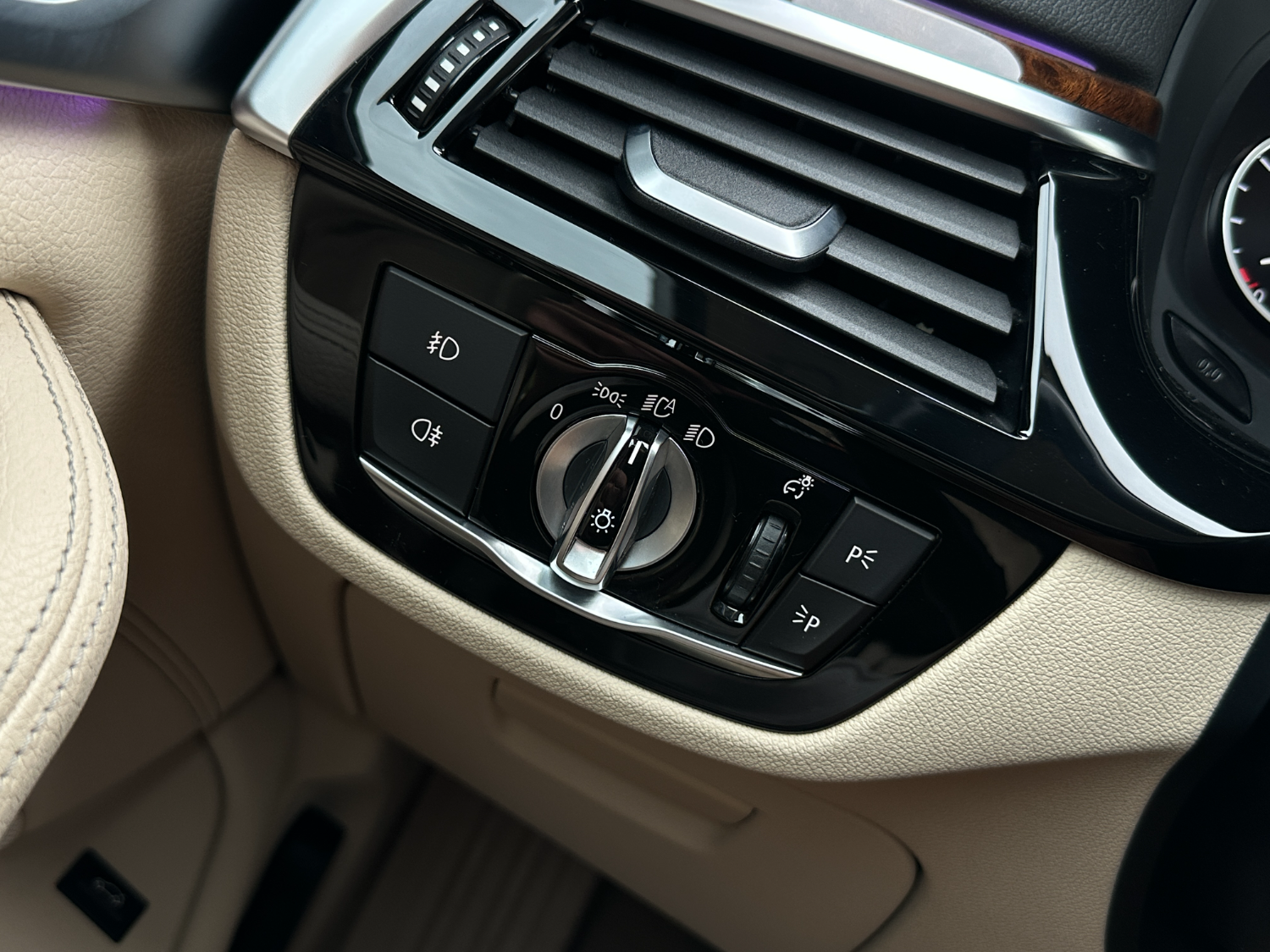 BMW rad 5 530d xDrive A/T