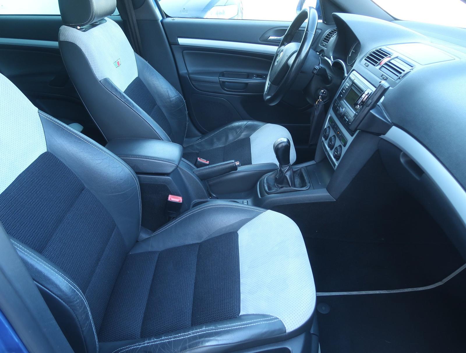 Skoda Octavia RS 2.0 TDI, RS, po STK