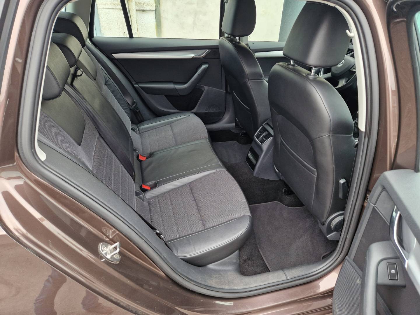 Škoda Octavia Combi 2.0 TDI Elegance/Style