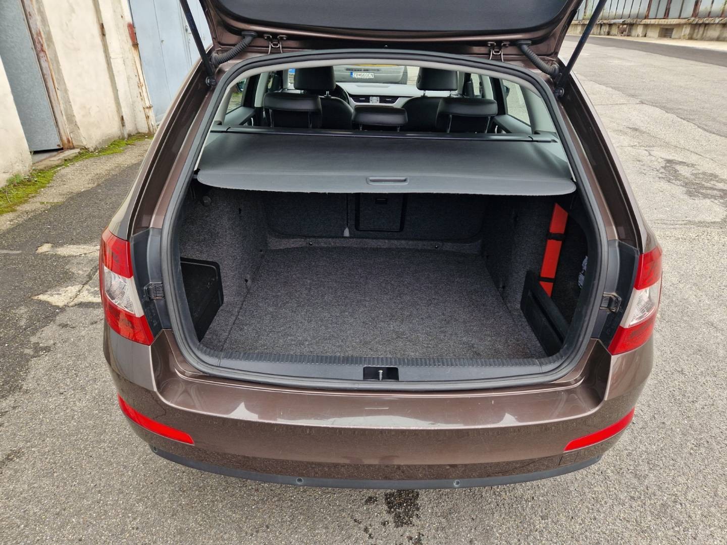 Škoda Octavia Combi 2.0 TDI Elegance/Style