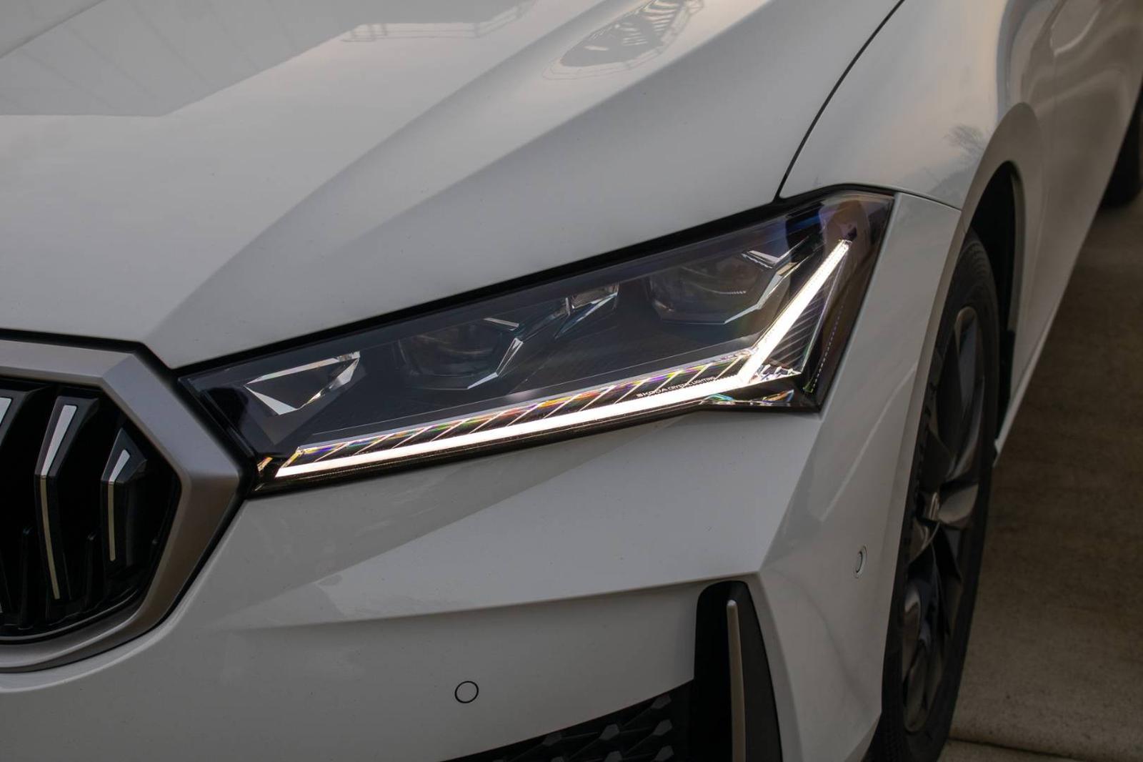 Škoda Superb 2.0 TDI SCR L&K DSG