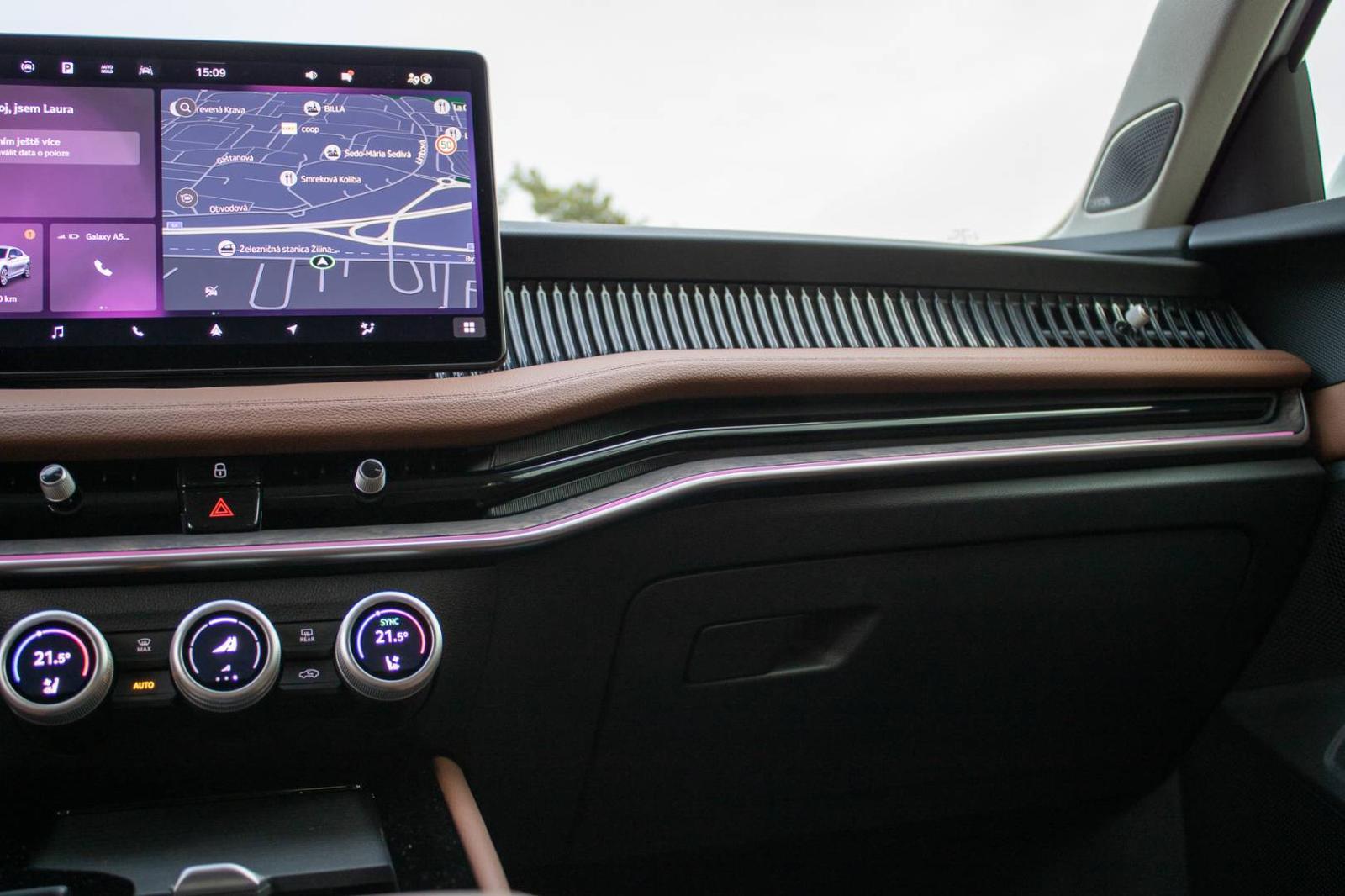 Škoda Superb 2.0 TDI SCR L&K DSG