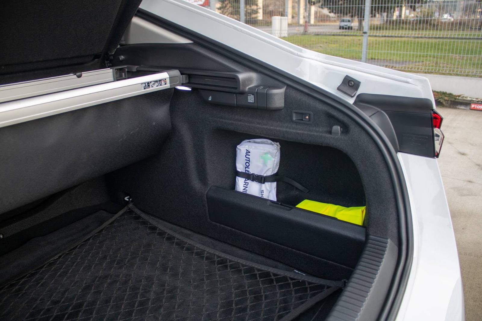Škoda Superb 2.0 TDI SCR L&K DSG