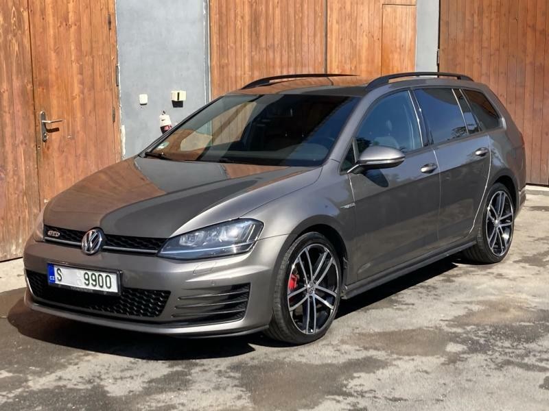 Volkswagen Golf Variant GTD 135kW DSG Panorama ZARUKA