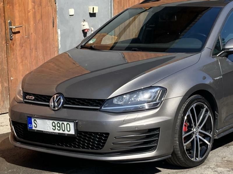 Volkswagen Golf Variant GTD 135kW DSG Panorama ZARUKA