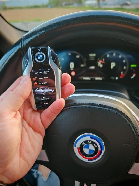 BMW rad 5 540i A/T