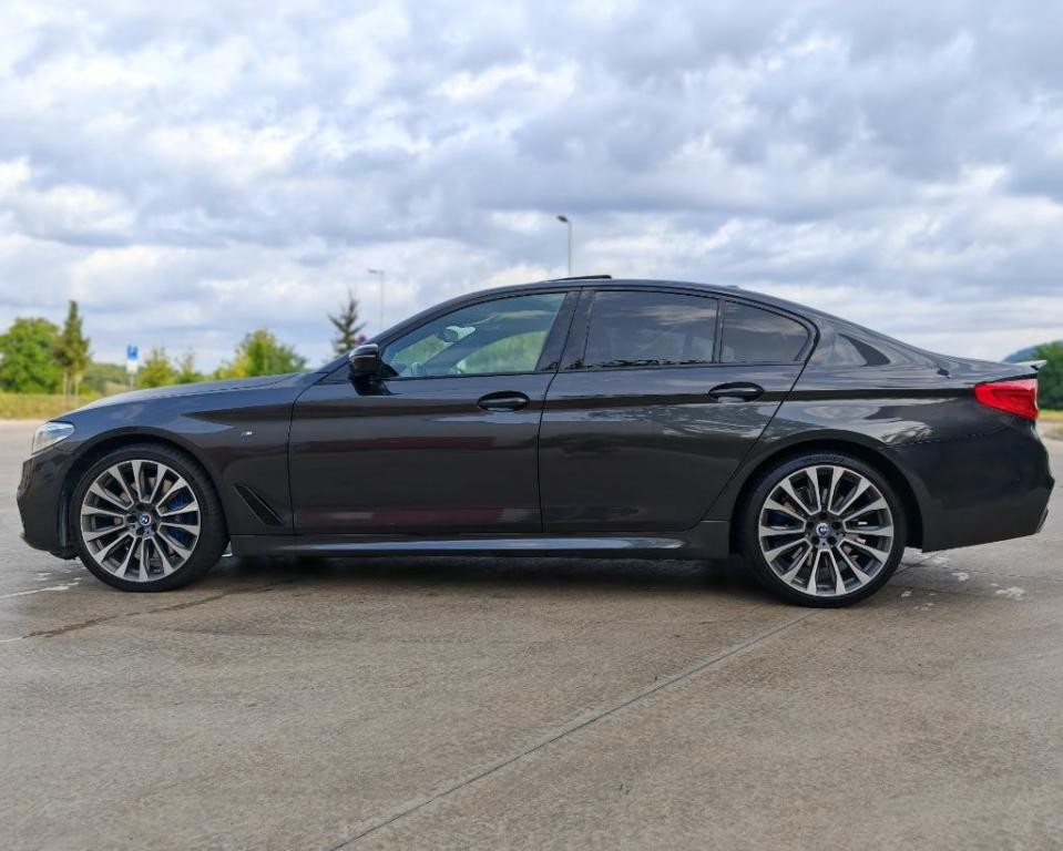 BMW rad 5 540i A/T
